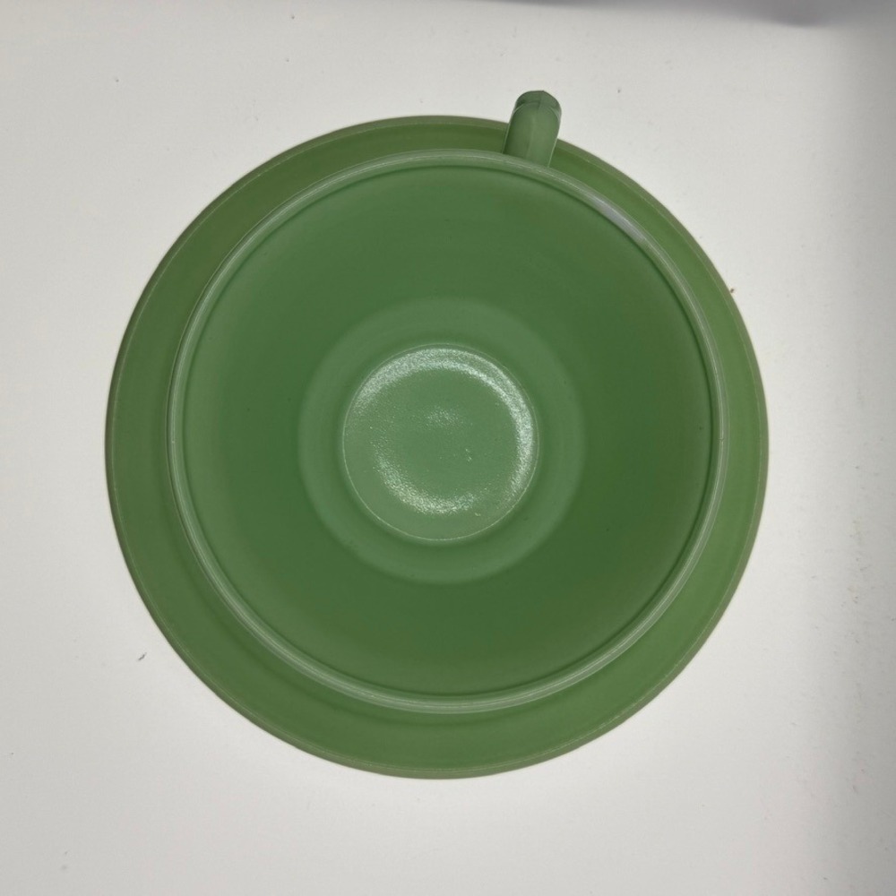 Hazel-Atlas Green Milk Glass Moderntone Cup and Saucer Set Vintage Art Deco - Picture 10 of 13